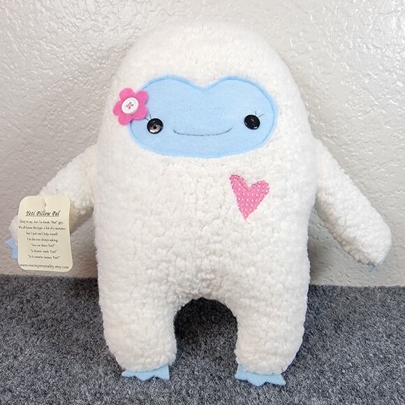 Warm Personality Yeti Girl Pillow Pal Plush Handmade Blue Face Pink Heart New - Picture 2 of 9